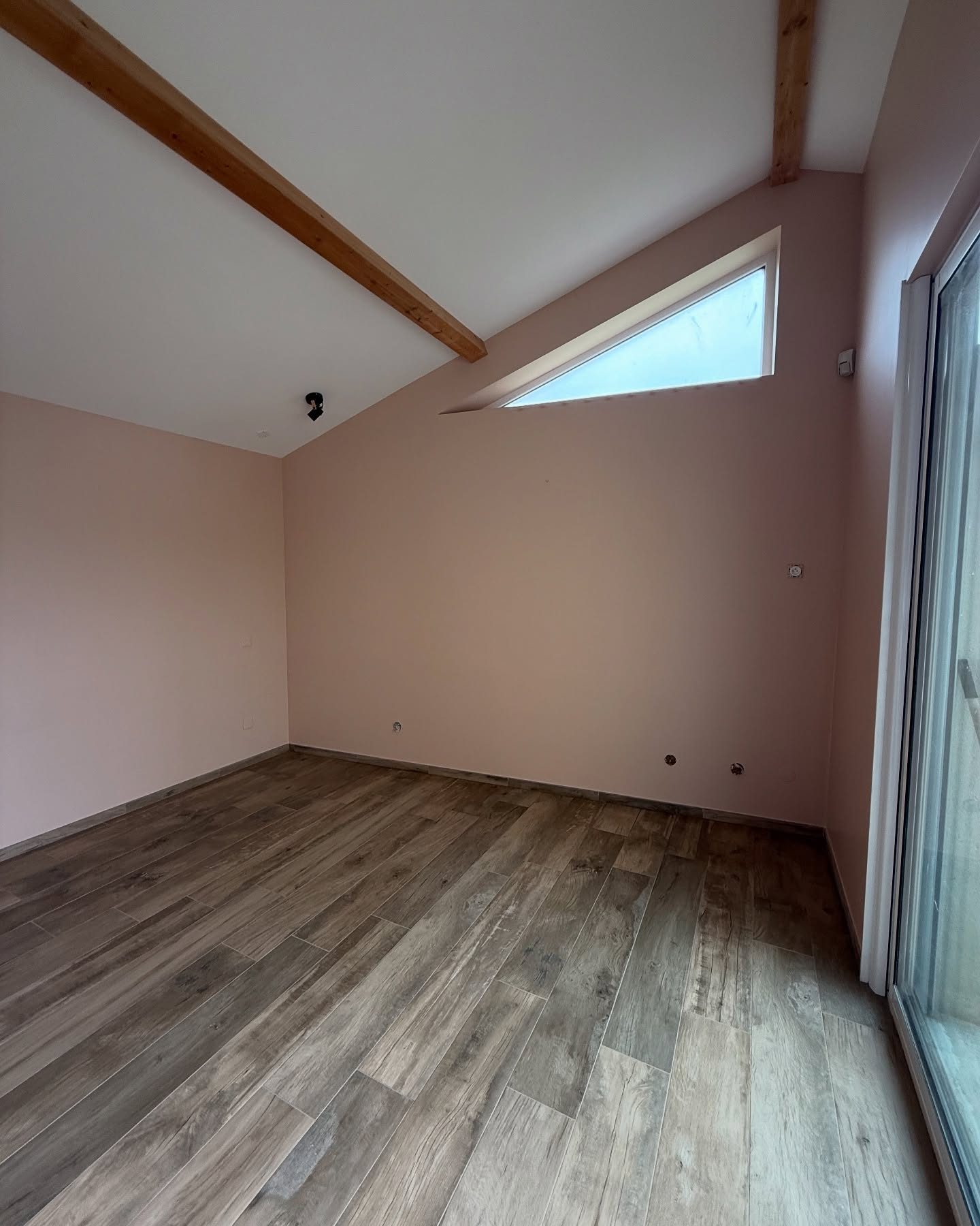 Travaux de peinture dans une suite parentale à Pollionnay — Pollionnay — photo 2