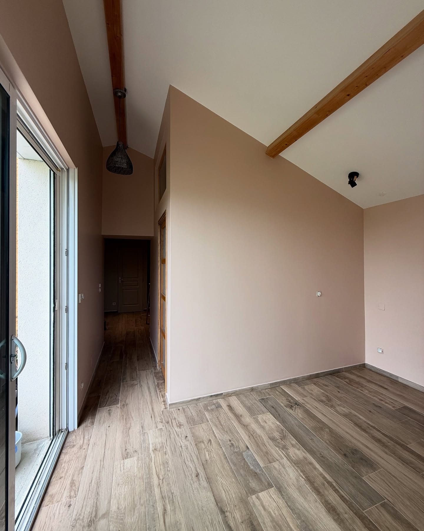 Travaux de peinture dans une suite parentale à Pollionnay — Pollionnay — photo 6